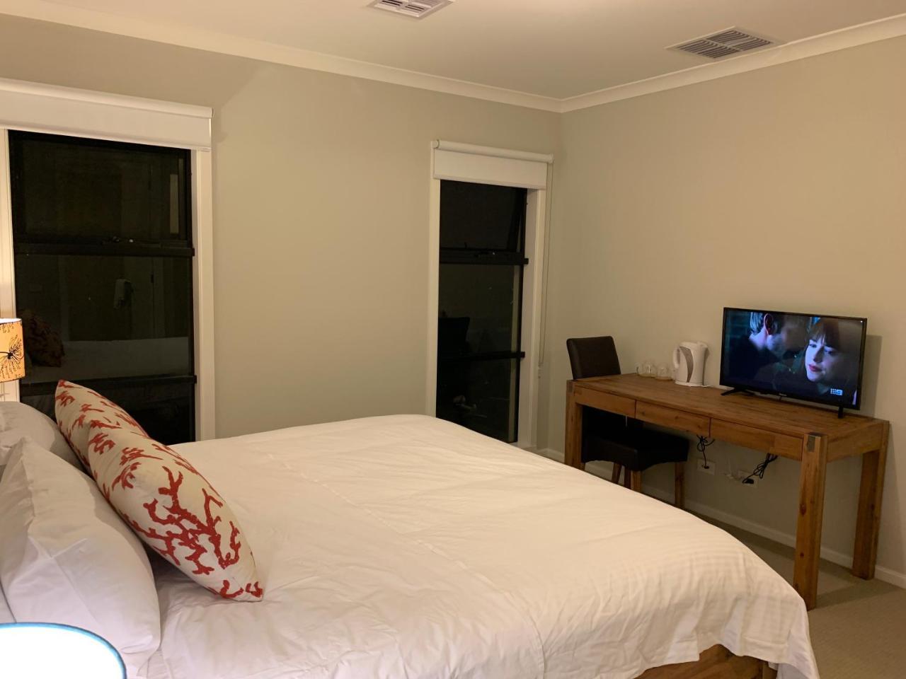 Apple House Truganina Apartment Exterior foto